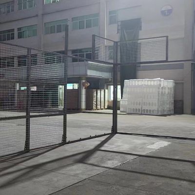 Giá tốt Đường chơi tennis padel tổng hợp màu xanh lá cây dễ cài đặt với bề mặt mịn trực tuyến