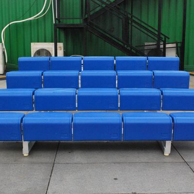 Giá tốt Ghế ngồi tẩy trắng nhôm ngoài trời 4 hàng có ghế nhựa trực tuyến