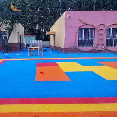 Giá tốt Green Outdoor Indoor Courts PP Tiles Sports Flooring With Impact Polypropylene Copolymer trực tuyến