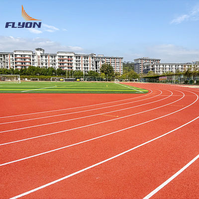 Giá tốt Hệ thống đổ đầy đủ đường đua thể thao bề mặt polyurethane với kết thúc kết cấu trực tuyến