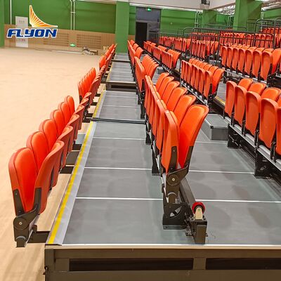 Giá tốt Ghế khán đài điện có thể thu vào, có thể rút lại với ghế gấp gắn trên bệ nâng và lớp hoàn thiện chống thấm nước cho phòng tập thể dục trực tuyến